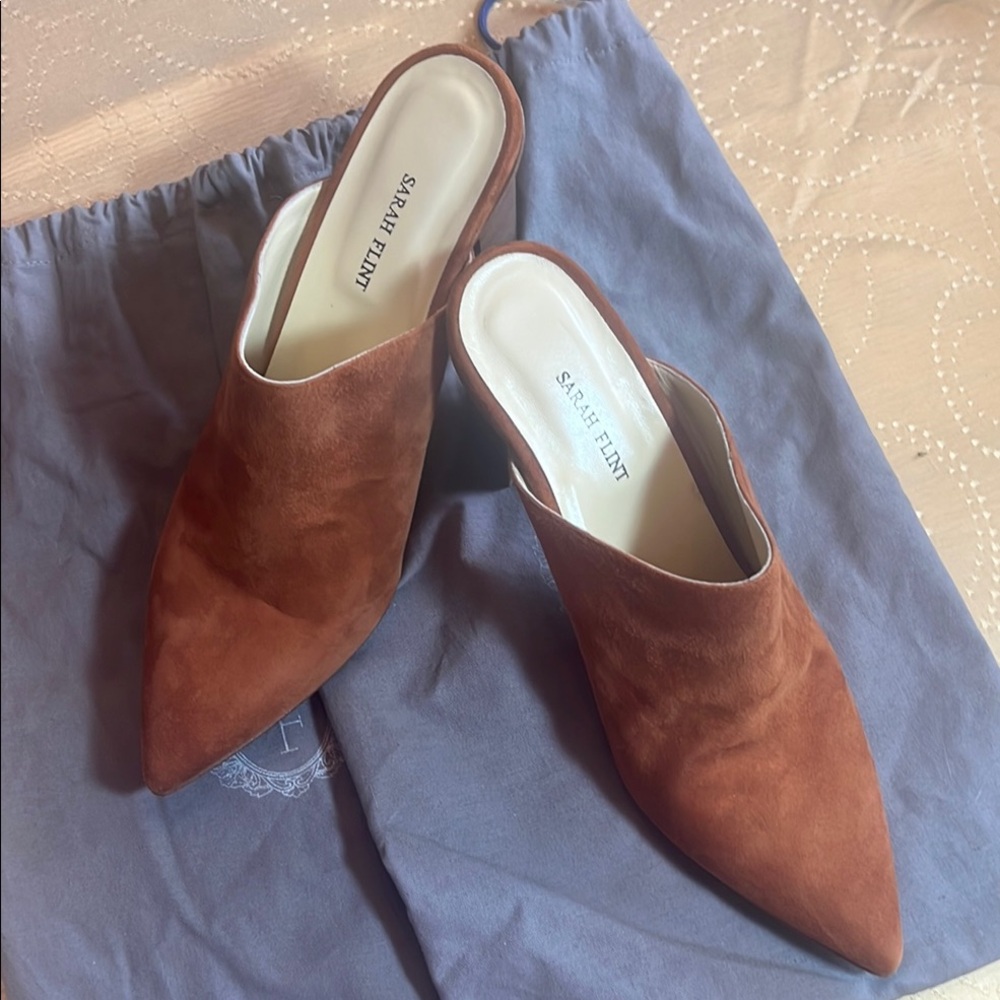 Sarah Flint  suede  size 11 light rust color mules with trendy block heels